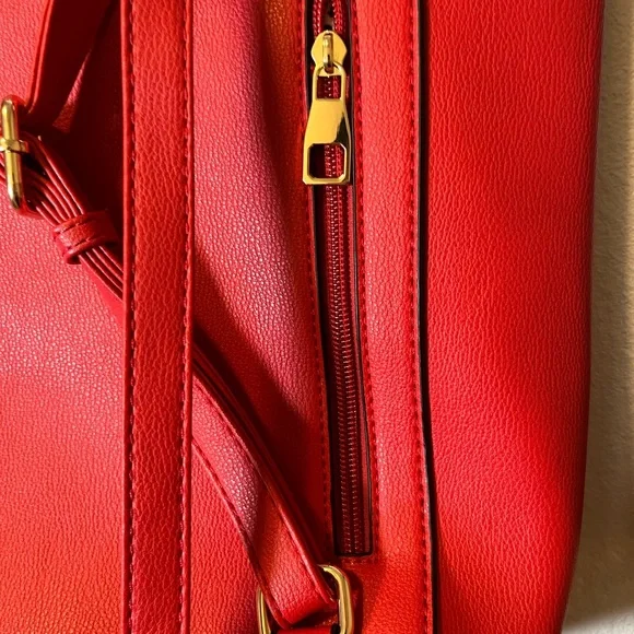 Red backpack purse - Picture 5 of 8